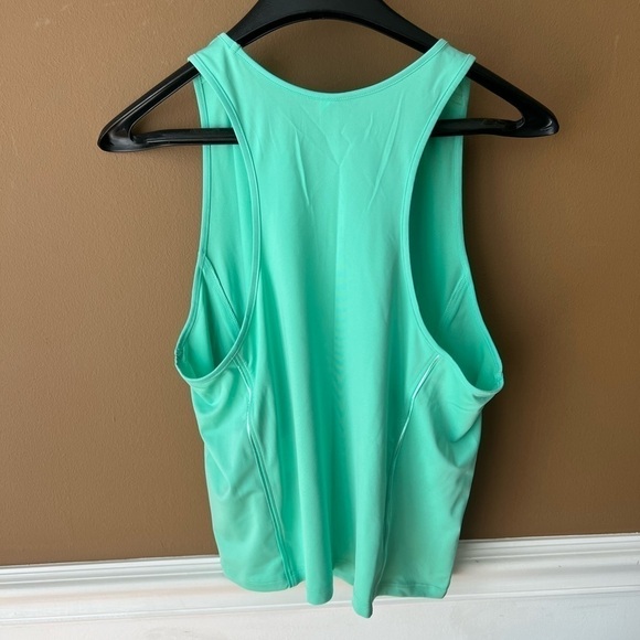 Under Armour Women’s Fitted Mint Green Workout Tank Top Size XL - Picture 8 of 8